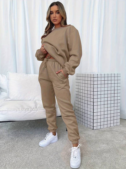 Ava Women's Lounge Set | Soft, Breathable Loungewear for Home and Casual Outings 2