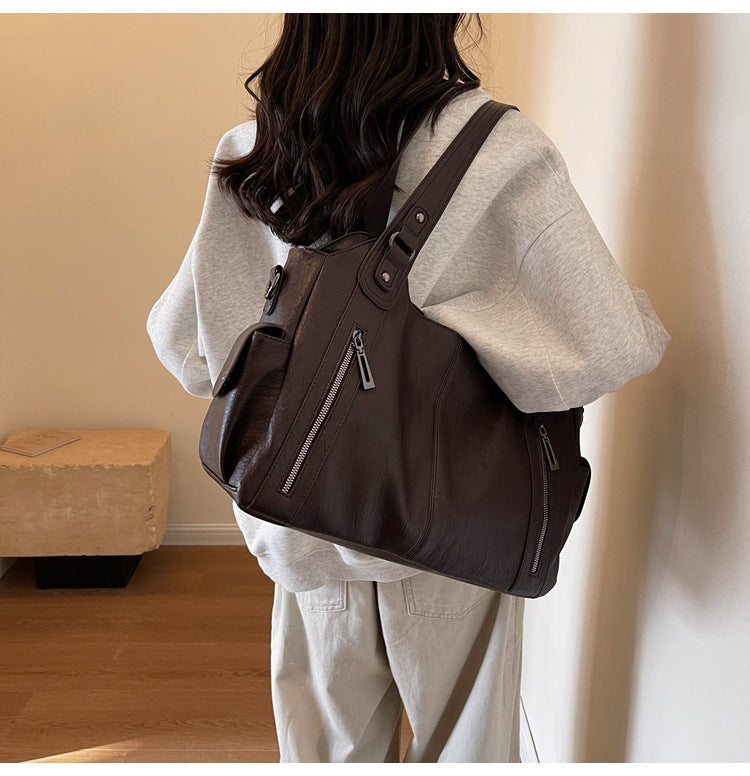 Cleo Women's Handbag | High-Quality Leather, Spacious Crossbody Design 4