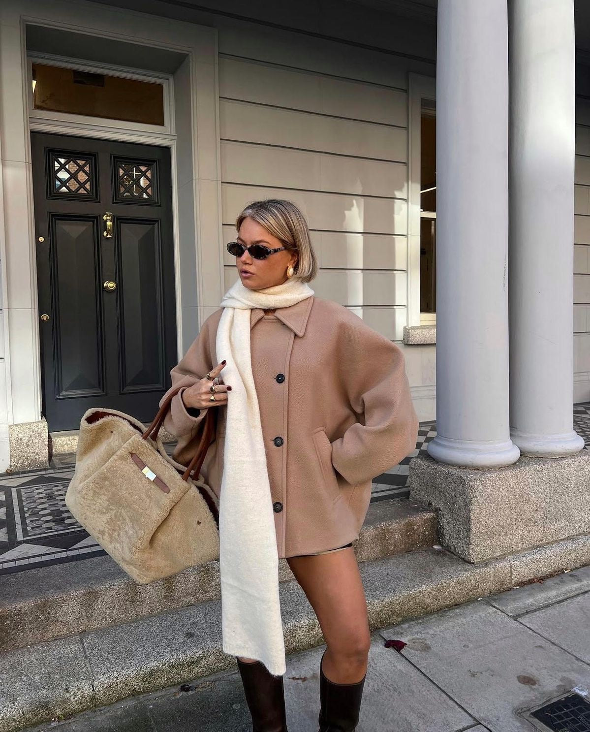 Lana Women's Coat | Oversized Wool, Elegant Design 7