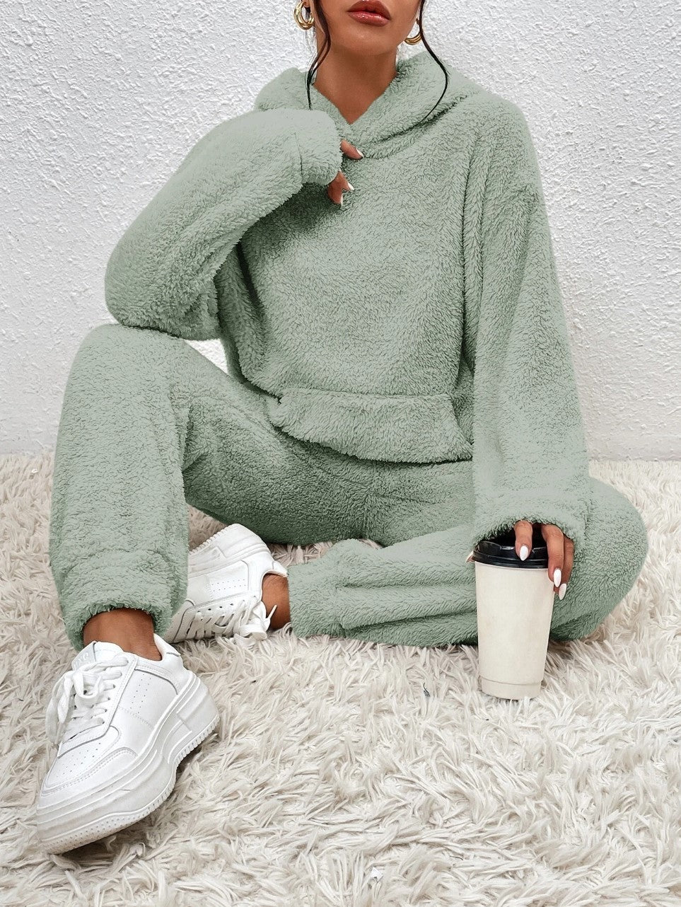 Luxe Lillie Lounge Set | Ultra-Soft Fleece, Oversized Hoodie & Joggers 1
