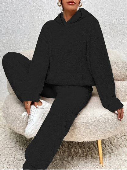 Luxe Lillie Lounge Set | Ultra-Soft Fleece, Oversized Hoodie & Joggers 3