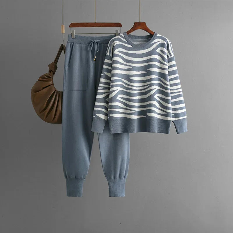 Ensemble en cachemire pour femme Delaney – Tenue décontractée ajustée d’intérieur à imprimé zèbre