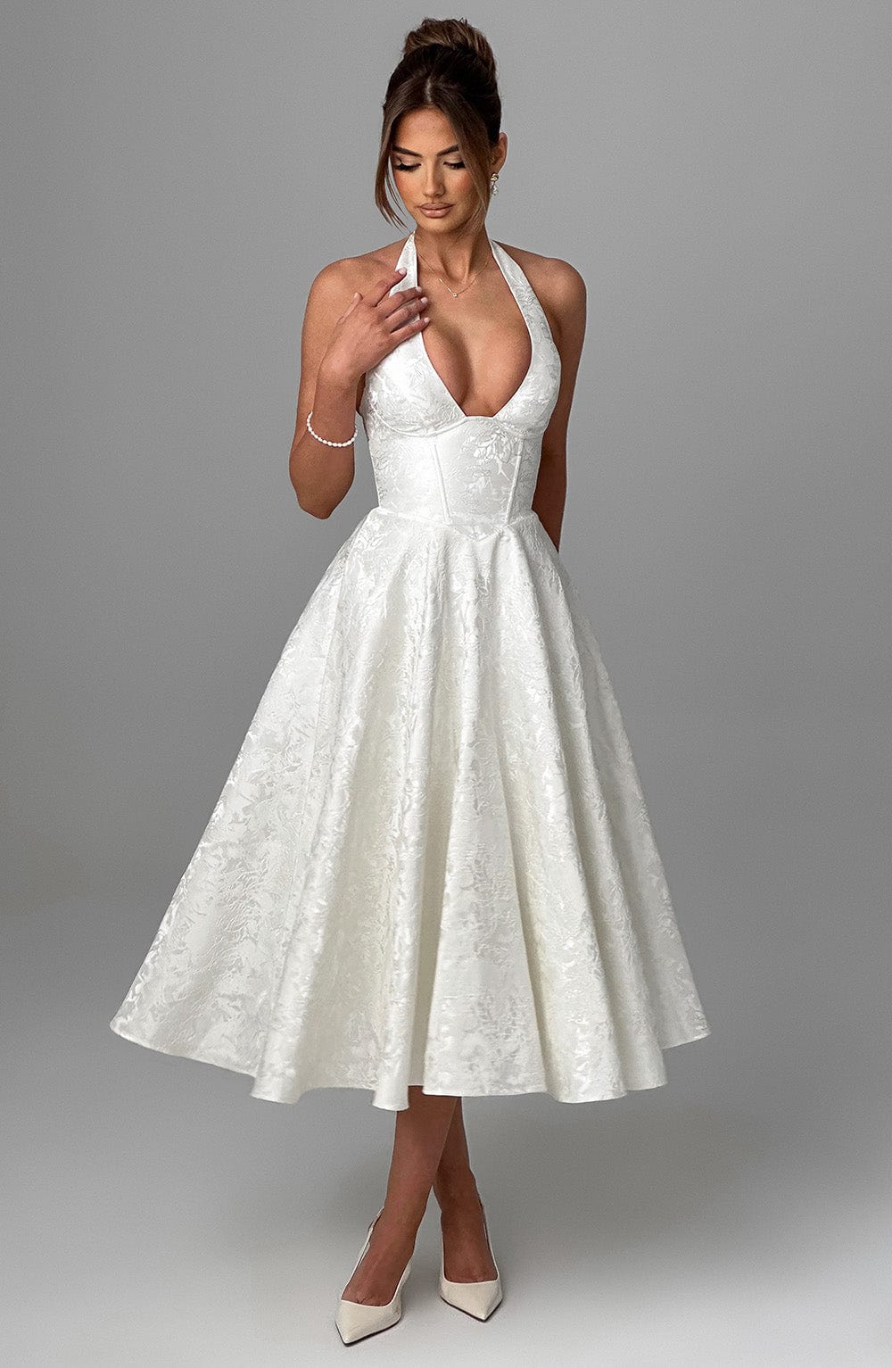 Abito midi da donna Iris – Abito corsetto in jacquard floreale con schiena scoperta e gonna svasata