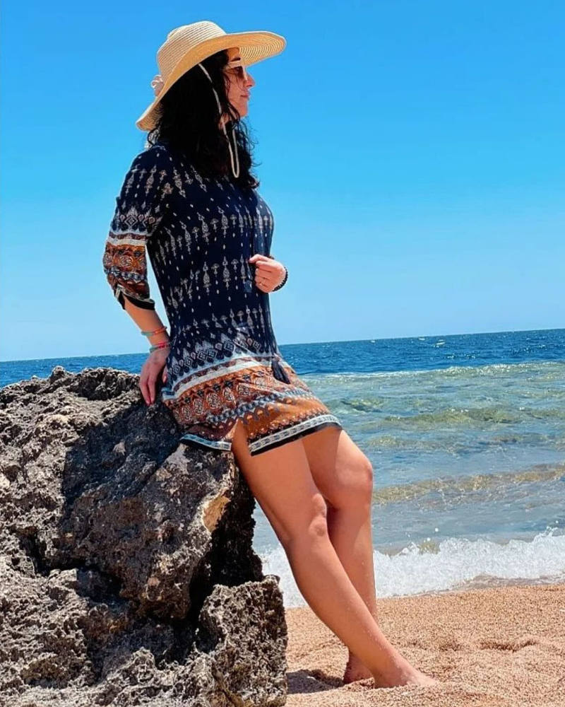 Dámské boho tunikové šaty Aria – květinové plážové šaty s výstřihem do V a střapcovými detaily