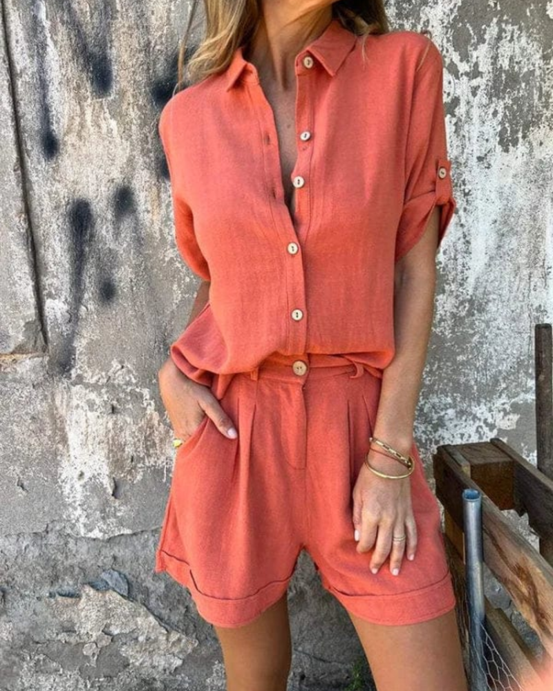 Conjunto de blusa y shorts para mujer Charlotte – Camisa abotonada con mangas remangadas y shorts a juego